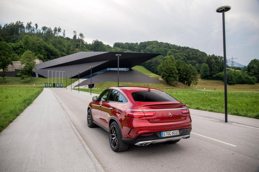  Mercedes-Benz GLE450 AMG 4Matic Coupe 2015 года  (фото 21 из 37)